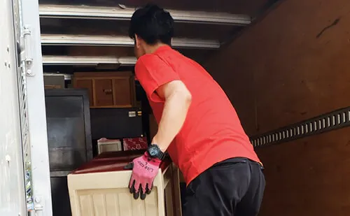 スタッフ紹介｜岐阜の不用品回収・粗大ゴミ処分業者クオーレ